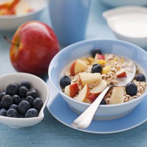 Yogurt con frutas y frutos secos